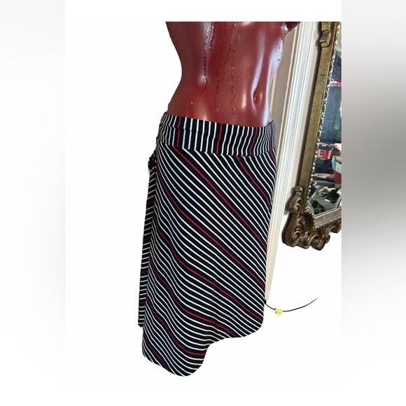 DB ESTABLISHED 1962 WOMAN PLUS SIZE 3X- STRIPED SKIRT STRETCH- SHORT - Picture 3 of 6